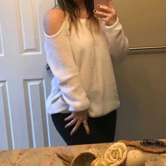 Sanctuary open shoulder sweater - Picture 3 of 11